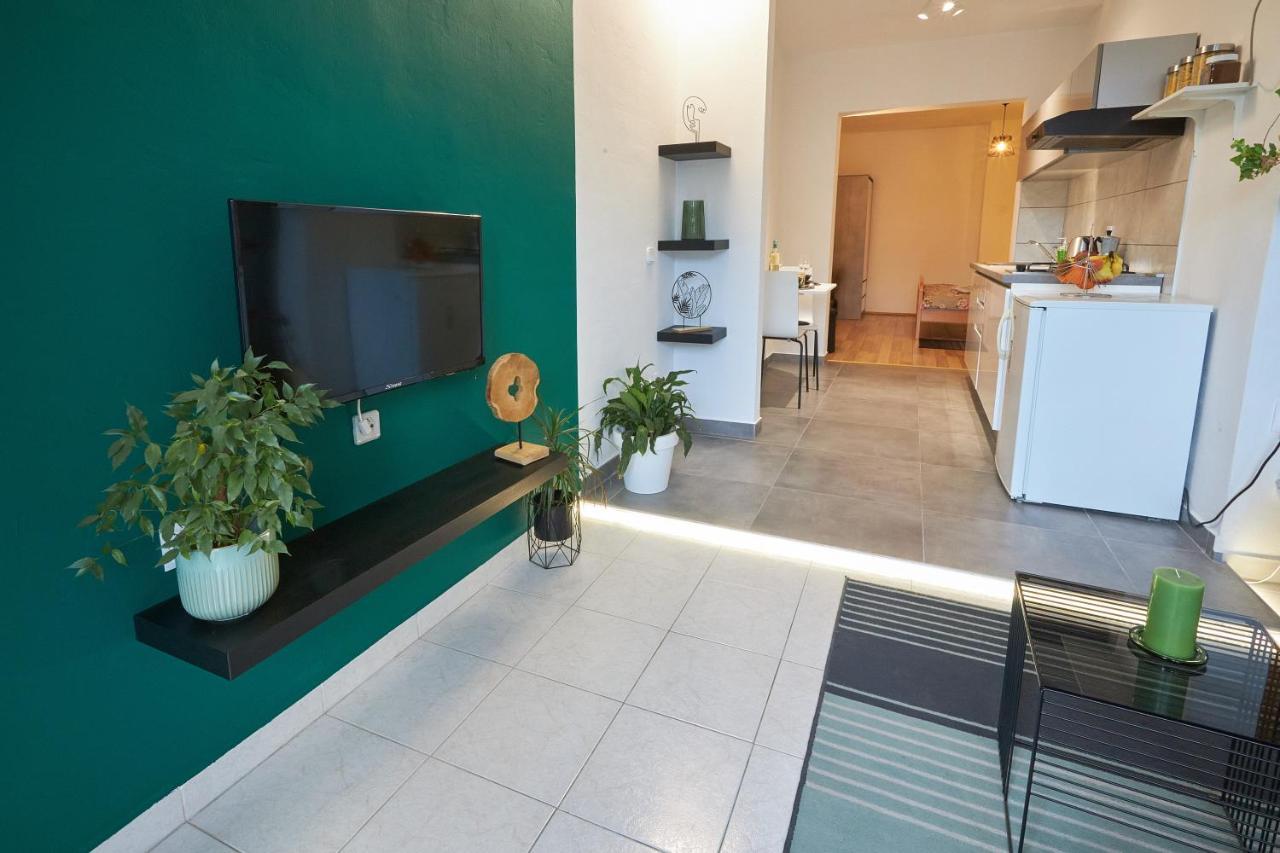 Apartment Green Porec Esterno foto